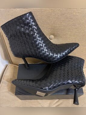 NWOT I.N.C. International Concepts Women’s Raisie 2 Woven Black Bootie - Size 9